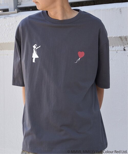 VENCEEXCHANGE(ヴァンスエクスチェンジ)の「【接触冷感】Banksy バンクシー Girl with Balloon プリントT(Tシャツ/カットソー・メンズ・ブラック/チャコール/アイボリー・L/M/LL)」の18枚目の写真