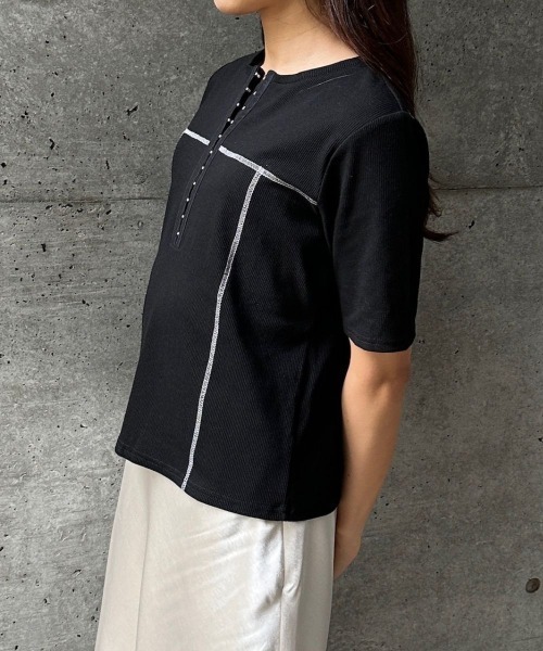 CIEL'AIR（シエルエアー）の「PIPING HOOK TOP（ﾊﾟｲﾋﾟﾝｸﾞﾎｯｸﾄｯﾌﾟ）（Tシャツ/カットソー・レディース・ブラック/アイボリー・FREE）」の20枚目の写真