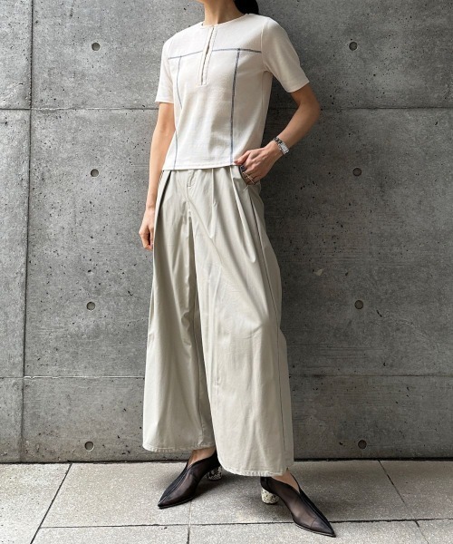 CIEL'AIR（シエルエアー）の「PIPING HOOK TOP（ﾊﾟｲﾋﾟﾝｸﾞﾎｯｸﾄｯﾌﾟ）（Tシャツ/カットソー・レディース・ブラック/アイボリー・FREE）」の11枚目の写真