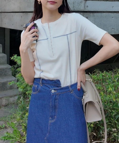 CIEL'AIR（シエルエアー）の「PIPING HOOK TOP（ﾊﾟｲﾋﾟﾝｸﾞﾎｯｸﾄｯﾌﾟ）（Tシャツ/カットソー・レディース・ブラック/アイボリー・FREE）」の7枚目の写真