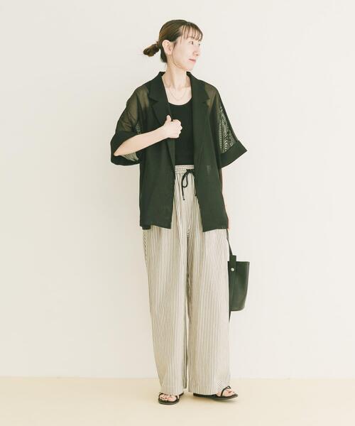 ITEMS URBANRESEARCH(アイテムズ アーバンリサーチ)の「メッシュ半袖ジャケット(ノーカラージャケット・レディース・ベージュ/ブラック・FREE)」の6枚目の写真