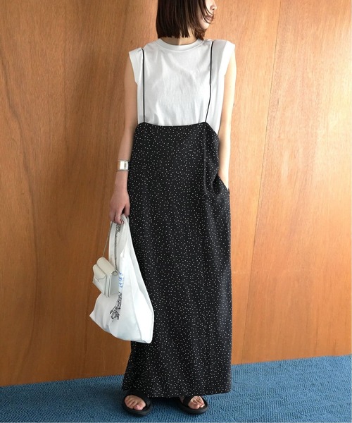SLOBE IENA(スローブイエナ)の「《2枚セット/追加2》アイラインキャミワンピース×ノースリーブTEEセット(ワンピース・レディース・ブラック/ブラックミックス・FREE)」の3枚目の写真