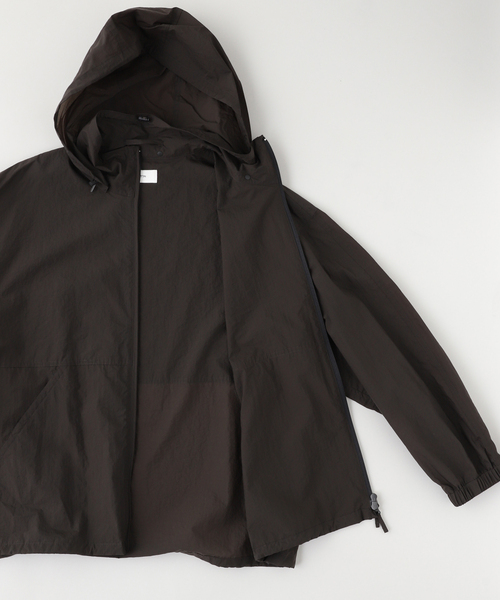 ATON(エイトン)の「ATON(エイトン) SUPER LIGHT NYLON SPORT JACKET(ナイロンジャケット・メンズ・ネイビー/ブラウン・6/4)」の4枚目の写真