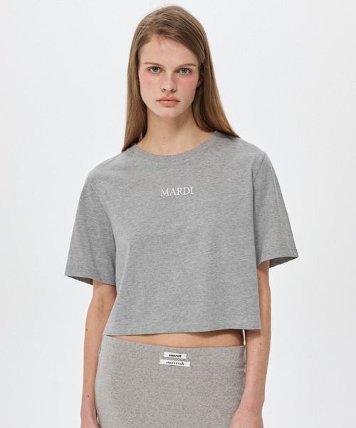 Mardi Mercredi(マルディメクルディ)の「CROPPED BASIC TSHIRT MARDI SERIF LOGO / クロップド ベーシック Tシャツ マルディ セリフ ロゴ(Tシャツ/カットソー・レディース・ブラック/グレー/ホワイト・FREE)」の3枚目の写真