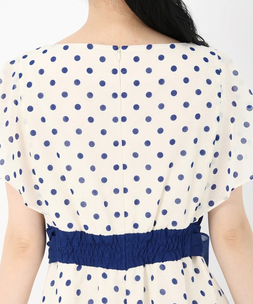 STRAWBERRY-FIELDS（ストロベリーフィールズ）の「ミスティドットⅡ_ドットプリントワンピース（Tシャツ/カットソー・レディース・ホワイト×ブルー/ホワイト×ブラック・2）」の14枚目の写真