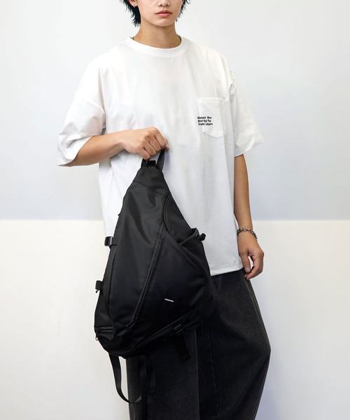 Ammie(アミー)の「軽量 ワンショルダー ショルダーバッグ ボディバッグ(ボディバッグ/ウエストポーチ・メンズ・ブラック系1・FREE)」の12枚目の写真