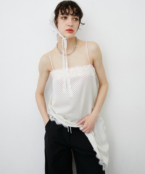uyu.(ウユ)の「Dot Pattern Asymmetry Lace Camisole Dress/ドット柄アシンメトリーレースキャミワンピース(キャミソール・レディース・ホワイト/ブラック・FREE)」の3枚目の写真