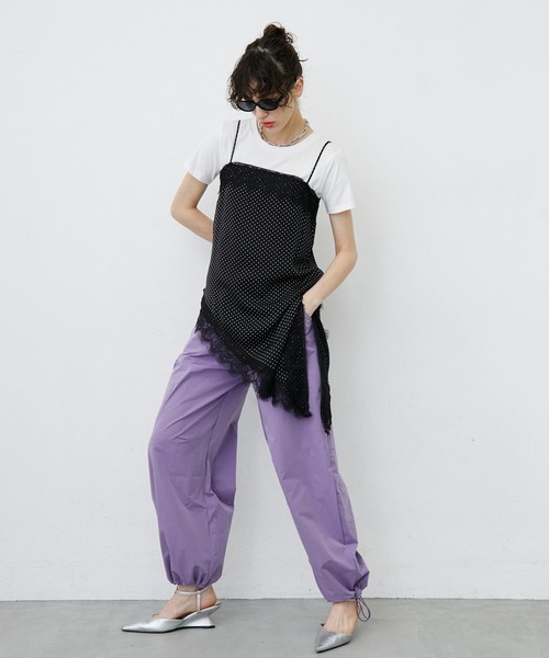 uyu.(ウユ)の「Dot Pattern Asymmetry Lace Camisole Dress/ドット柄アシンメトリーレースキャミワンピース(キャミソール・レディース・ホワイト/ブラック・FREE)」の18枚目の写真