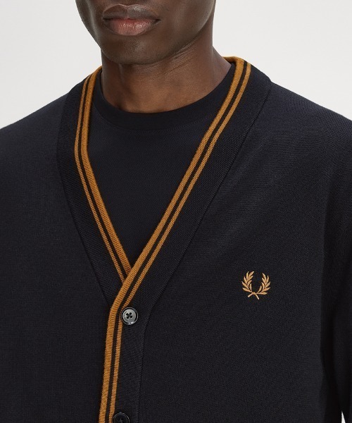 FRED PERRY(フレッドペリー)の「【先行予約受付中】Classic Cardigan/クラシックカーディガン(カーディガン/ボレロ・メンズ・ブラック/ブラウン・S/M/L)」の8枚目の写真