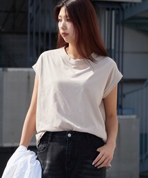 Wide-Fit Crew-Neck Sleeveless T-Shirt / ワイドシルエット クルーネック ノースリーブTシャツ レディース コットン 秋 秋服 2026年秋冬