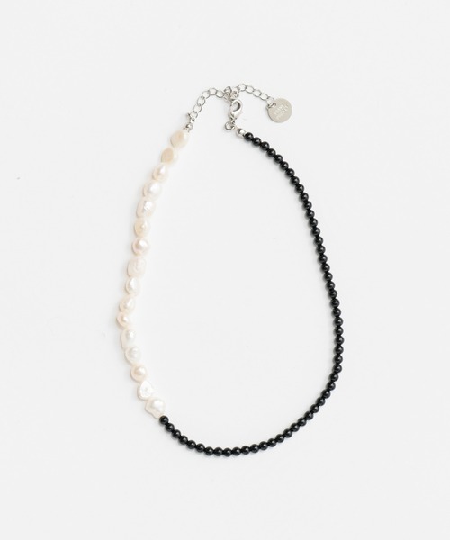 PRANK PROJECT(プランクプロジェクト)の「バロックパール×オニキスネックレス / Baroque Pearl × Onyx Necklace(ネックレス・レディース・マルチ・FREE)」の3枚目の写真