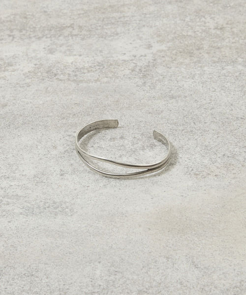 And A(アンドエー)の「And A アンドエー / SVPT BANGLE シルバー925プレーティングバングル / AA-BG-09(バングル/リストバンド・メンズ・シルバー・FREE)」の4枚目の写真
