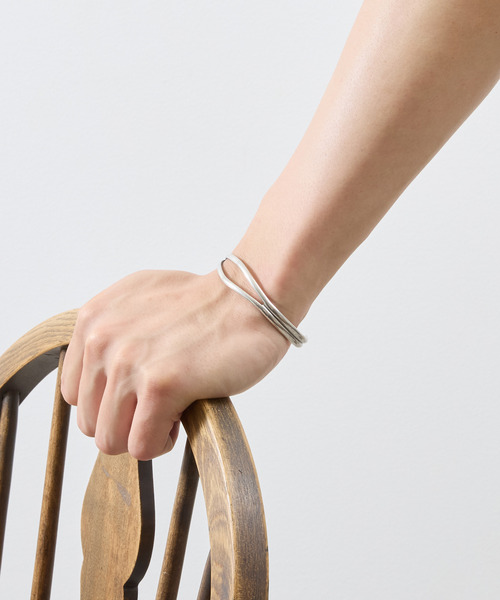 And A(アンドエー)の「And A アンドエー / SVPT BANGLE シルバー925プレーティングバングル / AA-BG-09(バングル/リストバンド・メンズ・シルバー・FREE)」の12枚目の写真