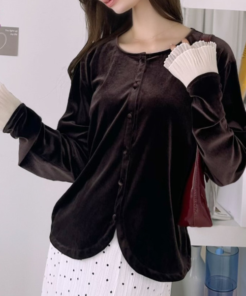 Ada.(エイダ)の「袖口 シアー フリル ベロア カーディガン(カーディガン/ボレロ・レディース・ブラウン/ブラック・FREE)」の4枚目の写真