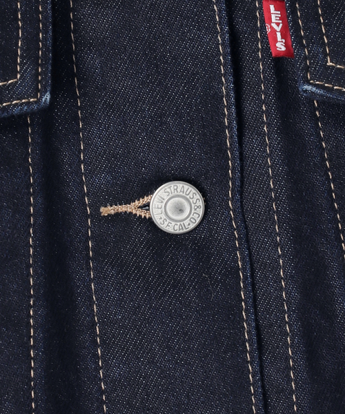 Spick & Span(スピックアンドスパン)の「《別注 / 》LEVI’S for Spick & Span LOOSE CROP TRUCKER(デニムジャケット・レディース・ネイビー・SMALL)」の11枚目の写真