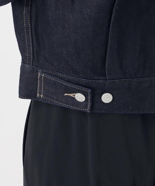 Spick & Span(スピックアンドスパン)の「《別注》LEVI’S(R) for Spick & Span LOOSE CROP TRUCKER(デニムジャケット・レディース・ネイビー・SMALL)」の19枚目の写真