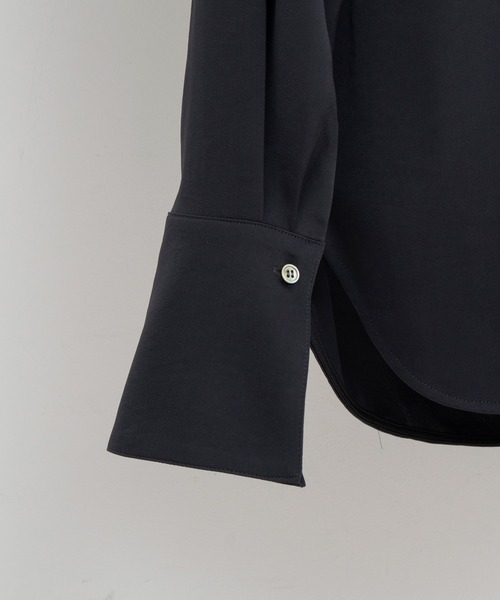 PRANK PROJECT（プランクプロジェクト）の「【2026Autumn Pre-Order】カウルネックシャツ / Cowl Neck Shirt（シャツ/ブラウス・レディース・アイボリー/チャコールグレー・FREE）」の18枚目の写真