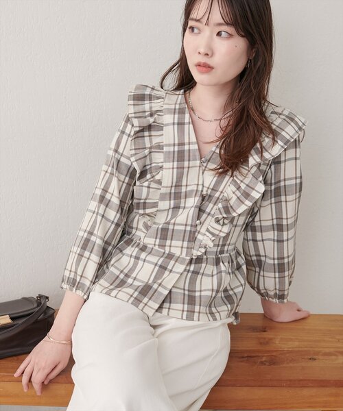 natural couture(ナチュラルクチュール)の「パフスリーブフリルブラウス(シャツ/ブラウス・レディース・その他1/その他5/その他3/その他4/その他2・FREE)」の2枚目の写真