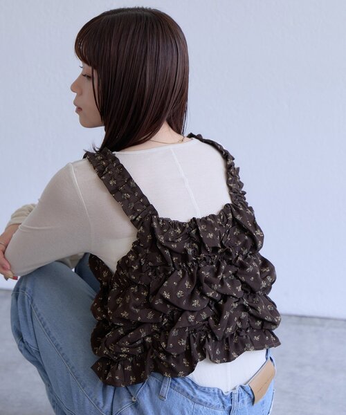 DISCOAT(ディスコート)の「【WEB限定】花柄シャーリングビスチェ(キャミソール・レディース・ブラウン/ブラック・FREE)」の12枚目の写真