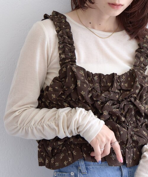 DISCOAT(ディスコート)の「【WEB限定】花柄シャーリングビスチェ(キャミソール・レディース・ブラウン/ブラック・FREE)」の14枚目の写真