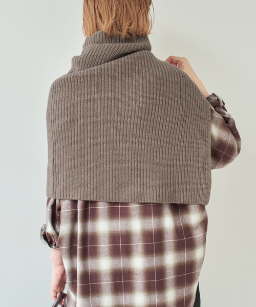 Spick & Span(スピックアンドスパン)の「《追加》ニットスヌード(その他小物・レディース・グレー/ブラウン系その他・FREE)」の3枚目の写真