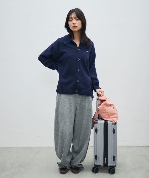 UNDERSTATEMENTs(アンダーステイトメント)の「【ユニセックス】ワンポイント刺繍ニットシャツ/ニットカーディガン(ニット/セーター・メンズ・ネイビー/ライトグレー/ブラック・MEDIUM/LARGE)」の10枚目の写真