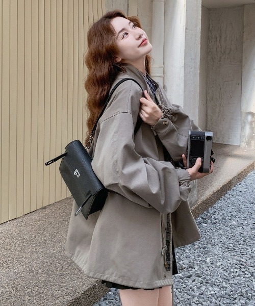 Teem Store(チームストア)の「エルボーパッチ柄切替 ウエストドロストミドルブルゾン(ブルゾン・レディース・グレー・M)」の5枚目の写真