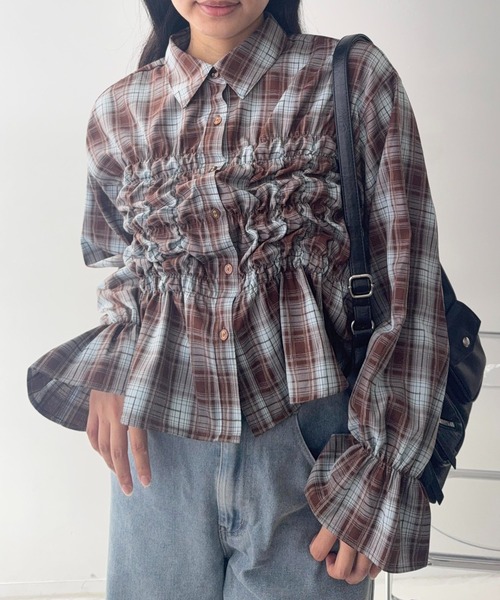 AS KNOW AS plus(アズノゥアズプラス)の「☆くしゅくしゅシャーリングデザインブラウス(シャツ/ブラウス・レディース・サックスブルー系/アイボリー系/ブラック系・FREE)」の12枚目の写真