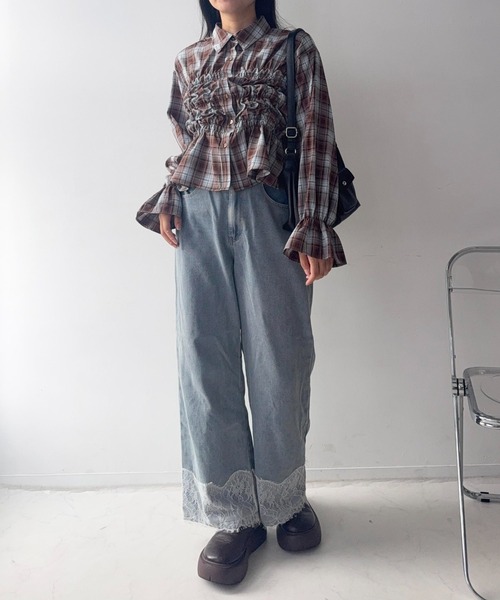 AS KNOW AS plus(アズノゥアズプラス)の「☆くしゅくしゅシャーリングデザインブラウス(シャツ/ブラウス・レディース・サックスブルー系/アイボリー系/ブラック系・FREE)」の16枚目の写真
