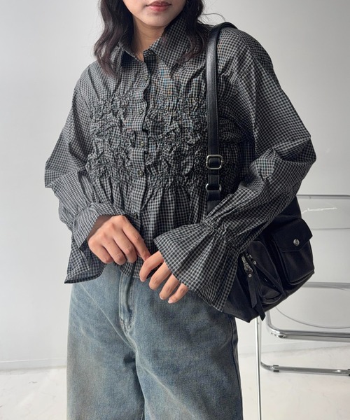 AS KNOW AS plus(アズノゥアズプラス)の「☆くしゅくしゅシャーリングデザインブラウス(シャツ/ブラウス・レディース・サックスブルー系/アイボリー系/ブラック系・FREE)」の19枚目の写真