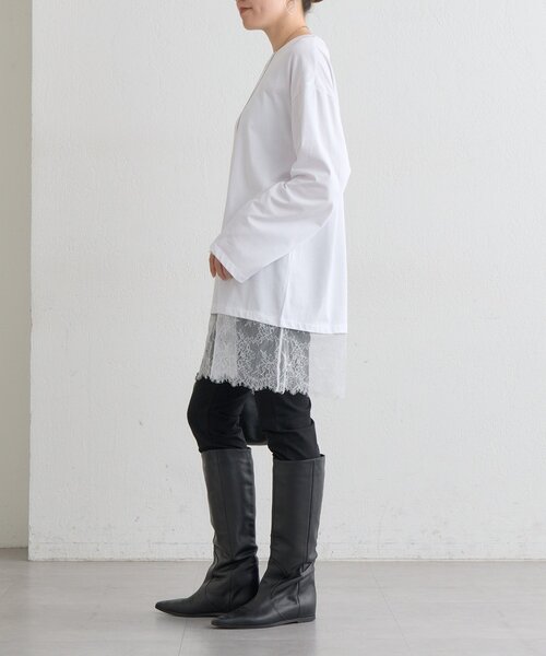 BEARDSLEY(ビアズリー)の「《9/19(土)12:00予約開始予定》裾レースチュニック(Tシャツ/カットソー・レディース・ホワイト/ブラック・FREE)」の4枚目の写真