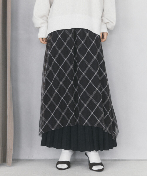 Firsthand(ファーストハンド)の「限定展開 Firsthand/ファーストハンド リバーシブル チェック プリーツスカート(スカート・レディース・ダークブラウン/ブラック・FREE)」の4枚目の写真