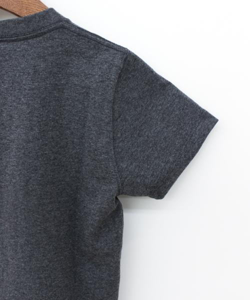 DANTON（ダントン）の「DANTONポケットTシャツ（Tシャツ/カットソー・キッズ・ホワイト/チャコールグレー/オリーブ/ブルー/ネイビー/レッド・M/S/L）」の8枚目の写真