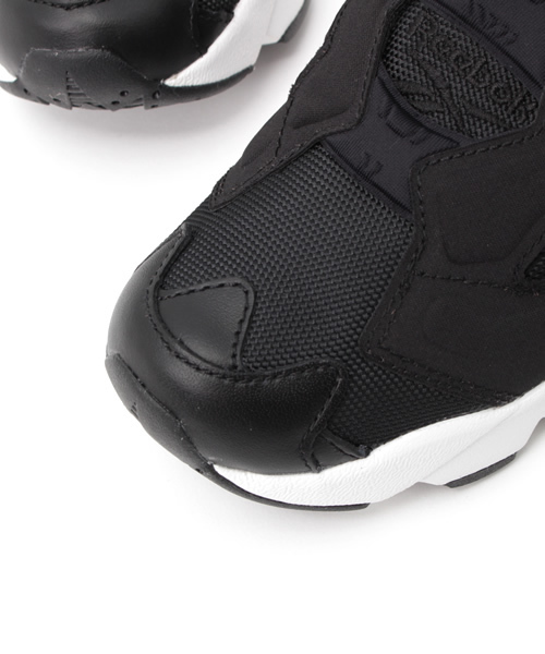 Reebok（リーボック）の「REEBOK:INSTAPUMP FYRY OG（スリッポン・レディース・ブラック/ネイビー・30/35/45/40）」の6枚目の写真