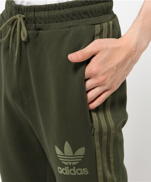 adidas（アディダス）の「【adicolor】オリジナルス パンツ[ADICOLOR 7/8 TRACK PANTS]（その他パンツ・メンズ・ブラック/ブラウン・MEDIUM/XXX-LARGE/LARGE/XX-LARGE/X-SMALL/SMALL/X-LARGE）」の8枚目の写真