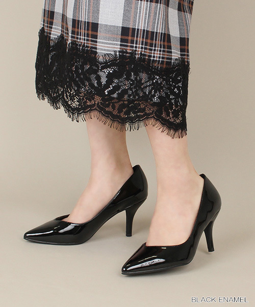 RANDA（ランダ）の「足幅ゆったり3E/Vカットプレーンパンプス（パンプス・レディース・その他/グレー系その他/ブルー/アイボリー/ベージュ/ブラック/ベージュ系その他/レッド/ピンク/ブラック系その他/ライトブルー/ゴールド系その他/プラム/ダークブルー/ブラック系その他7/その他2/ピンク系その他/その他3・24/23.5/22.5/22/24.5/25.5/25/23/21/21.5）」の2枚目の写真