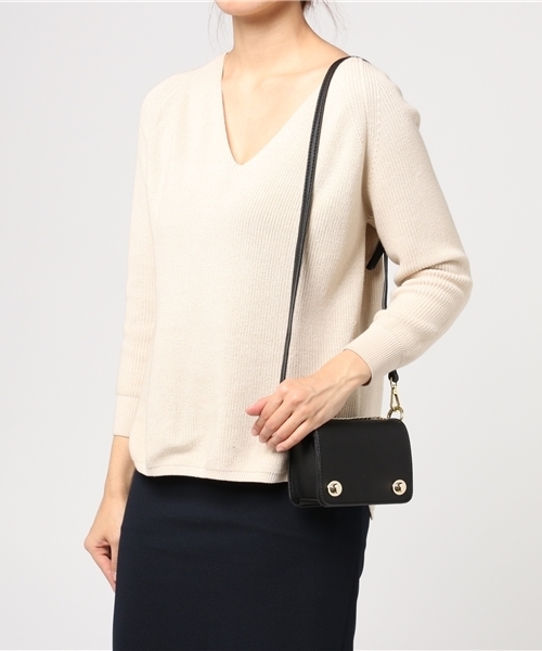 PLAIN CLOTHING（プレーンクロージング）の「チェーンミニショルダーバッグ【PLAIN CLOTHING】（ショルダーバッグ・レディース・ベージュ/ネイビー/グレー/アイボリー/ブラック/レッド・FREE）」の15枚目の写真