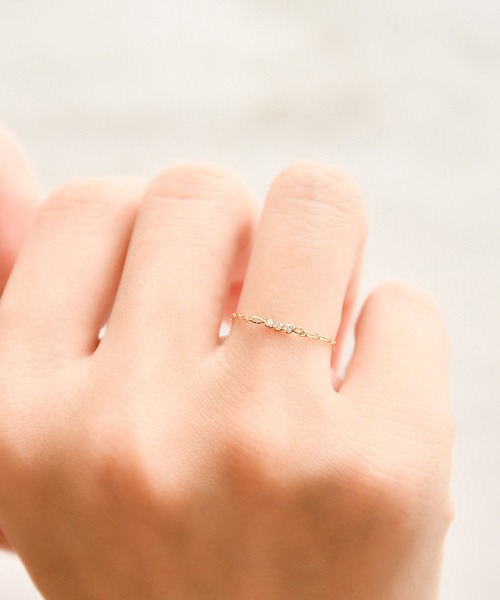 Phoebe（フィービィー）の「【K10】タイニービジューチェーンリング/BOX付き　ピンキーリング（リング・レディース・ゴールド・#13/#7/#11/#3）」の6枚目の写真