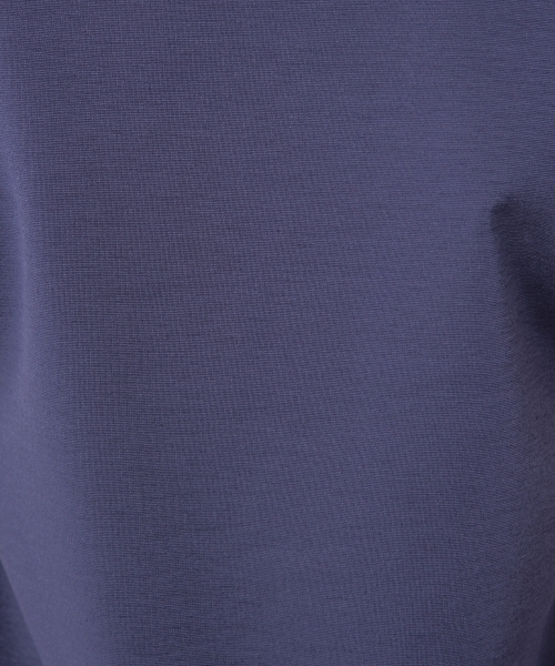 Andemiu(アンデミュウ)の「【ネイビー限定】ハートVネックカットソー795190(Tシャツ/カットソー・レディース・ネイビー/オフホワイト/グリーン/ブラック・FREE)」の6枚目の写真