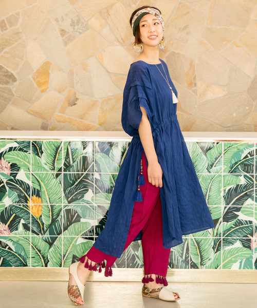 チャイハネ(チャイハネ)の「【チャイハネ】ロングスリット ビッグシルエットワンピース(ワンピース・レディース・ホワイト/ブラック/オレンジ/グリーン/イエロー/ブルー/レッド/パープル/ベージュ/カーキ/ライトブルー/レッド系その他/グリーン系その他/レンガ・FREE)」の8枚目の写真