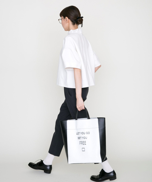 intoxic.（イントキシック）の「intoxic イントキシック 【RESONATES】new leather line "taken"（トートバッグ・レディース・ブラック/ホワイト/グレー/グリーン・FREE）」の9枚目の写真