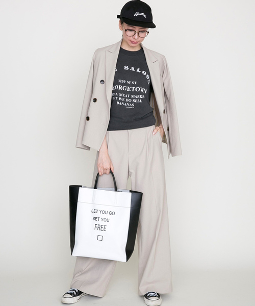 intoxic.（イントキシック）の「intoxic イントキシック 【RESONATES】new leather line "taken"（トートバッグ・レディース・ブラック/ホワイト/グレー/グリーン・FREE）」の12枚目の写真