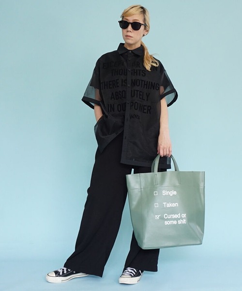 intoxic.（イントキシック）の「intoxic イントキシック 【RESONATES】new leather line "taken"（トートバッグ・レディース・ブラック/ホワイト/グレー/グリーン・FREE）」の4枚目の写真