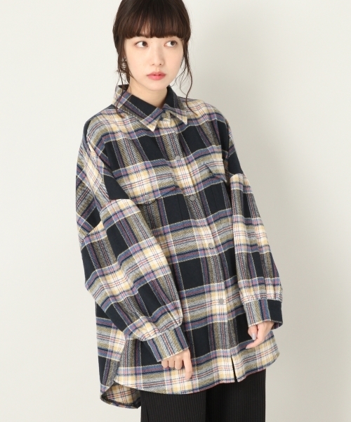 LOWRYS FARM（ローリーズファーム）の「ＢＩＧチェックシャツ　804840（シャツ/ブラウス・レディース・ブラウン/ネイビー/レッド・FREE）」の7枚目の写真