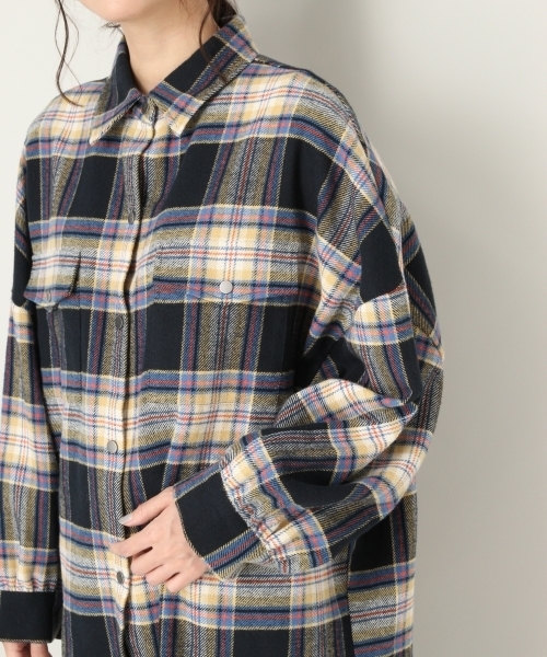LOWRYS FARM（ローリーズファーム）の「ＢＩＧチェックシャツ　804840（シャツ/ブラウス・レディース・ブラウン/ネイビー/レッド・FREE）」の12枚目の写真