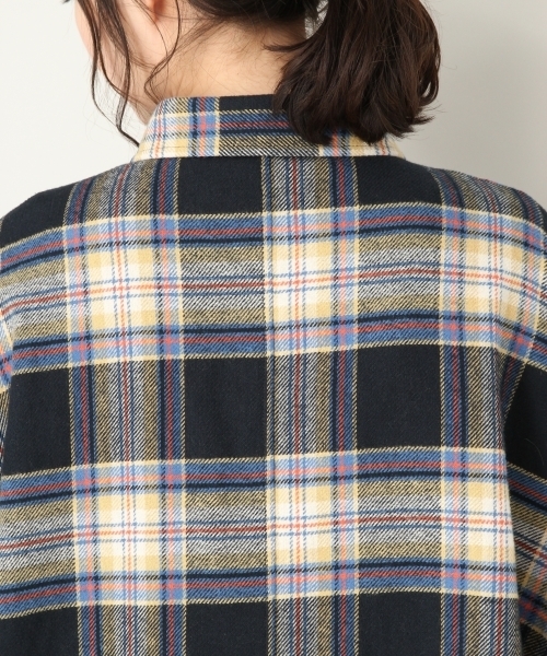 LOWRYS FARM（ローリーズファーム）の「ＢＩＧチェックシャツ　804840（シャツ/ブラウス・レディース・ブラウン/ネイビー/レッド・FREE）」の15枚目の写真