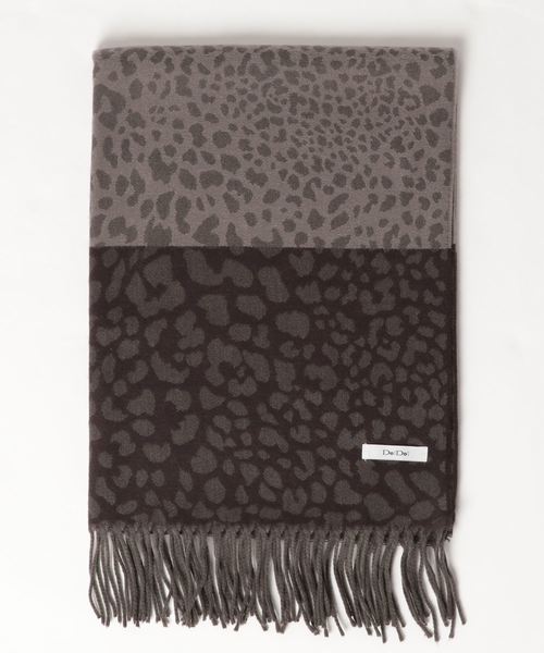 DouDou(ドゥドゥ)の「ヒョウ柄JQストール(ストール/ショール・レディース・ベージュ/グレー/アイボリー・FREE)」の3枚目の写真