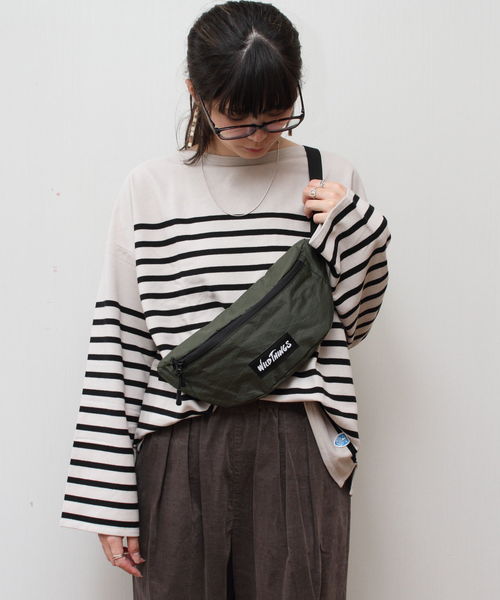 【匿名配送】WEST. BIG LOVE POUCH big love pouch west.の通販 by あ｜ラクマ
