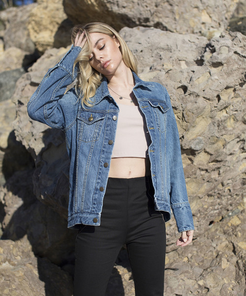 ALEXIA STAM(アリシアスタン)の「Triple Button Cuffs Denim Jacket/デニムジャケット(デニムジャケット・レディース・ライトブルー/ブルー・FREE)」の1枚目の写真
