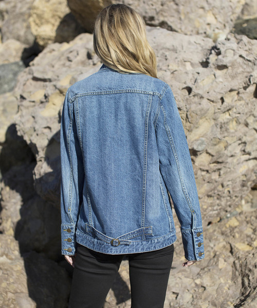 ALEXIA STAM(アリシアスタン)の「Triple Button Cuffs Denim Jacket/デニムジャケット(デニムジャケット・レディース・ライトブルー/ブルー・FREE)」の6枚目の写真